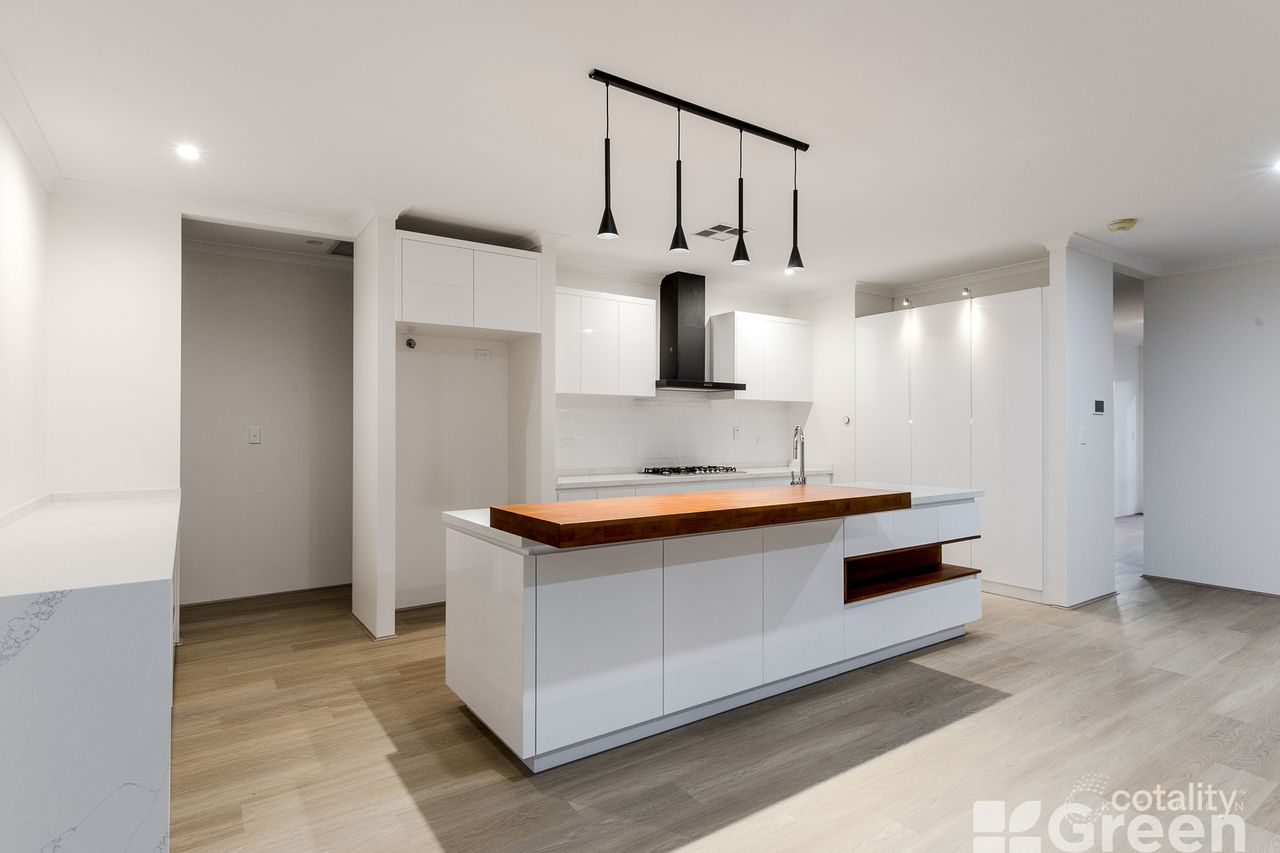 2 Asbury Rd, Madora Bay, WA 6210