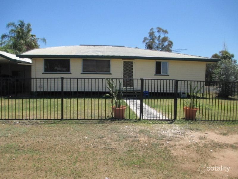 1 Binnie St, Tara, QLD 4421