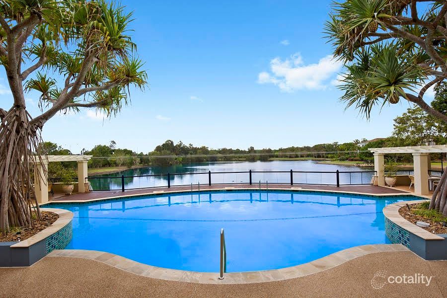 1094/1 The Cove Cres, Carrara, QLD 4211