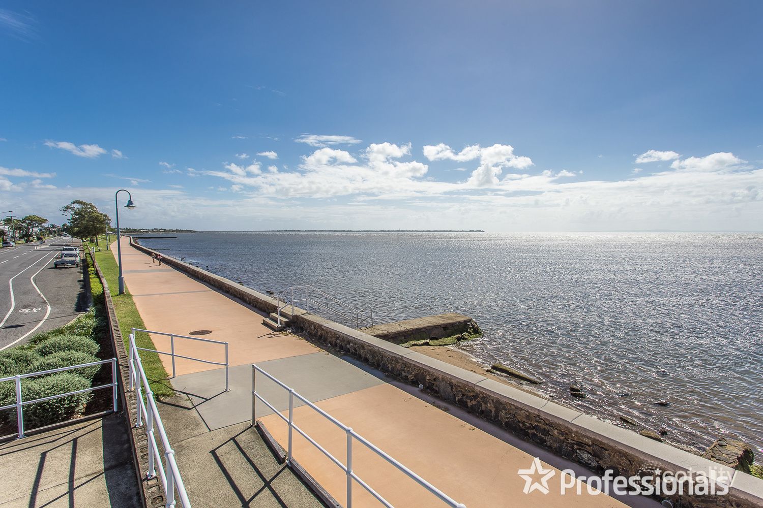 30 Tenth Ave, Sandgate, QLD 4017