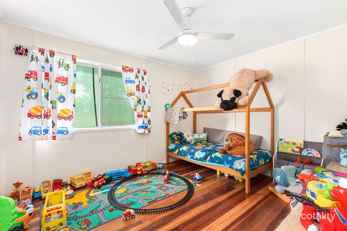 2 Railway St, Tiaro, QLD 4650