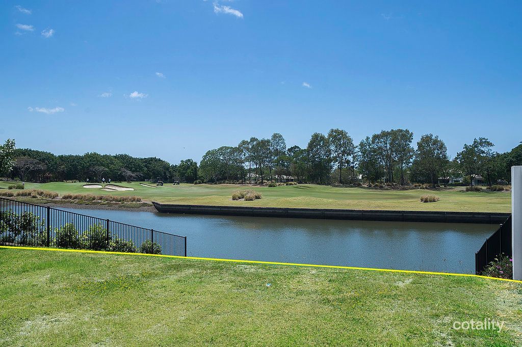 7646 Fairway Bvd, Hope Island, QLD 4212