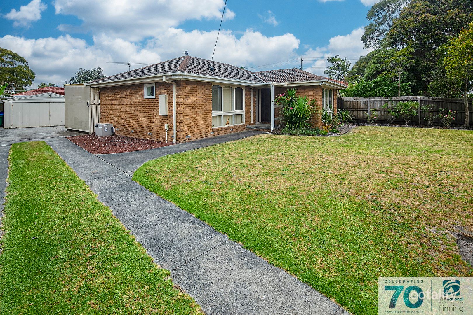 19 Isaac Smith Cres, Cranbourne, VIC 3977