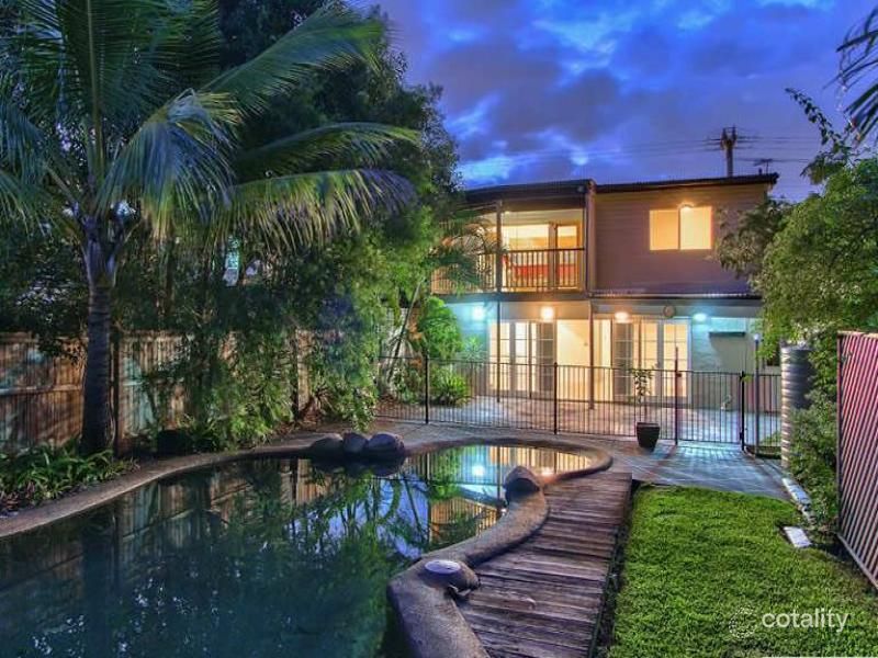 345 Hawthorne Rd, Hawthorne, QLD 4171