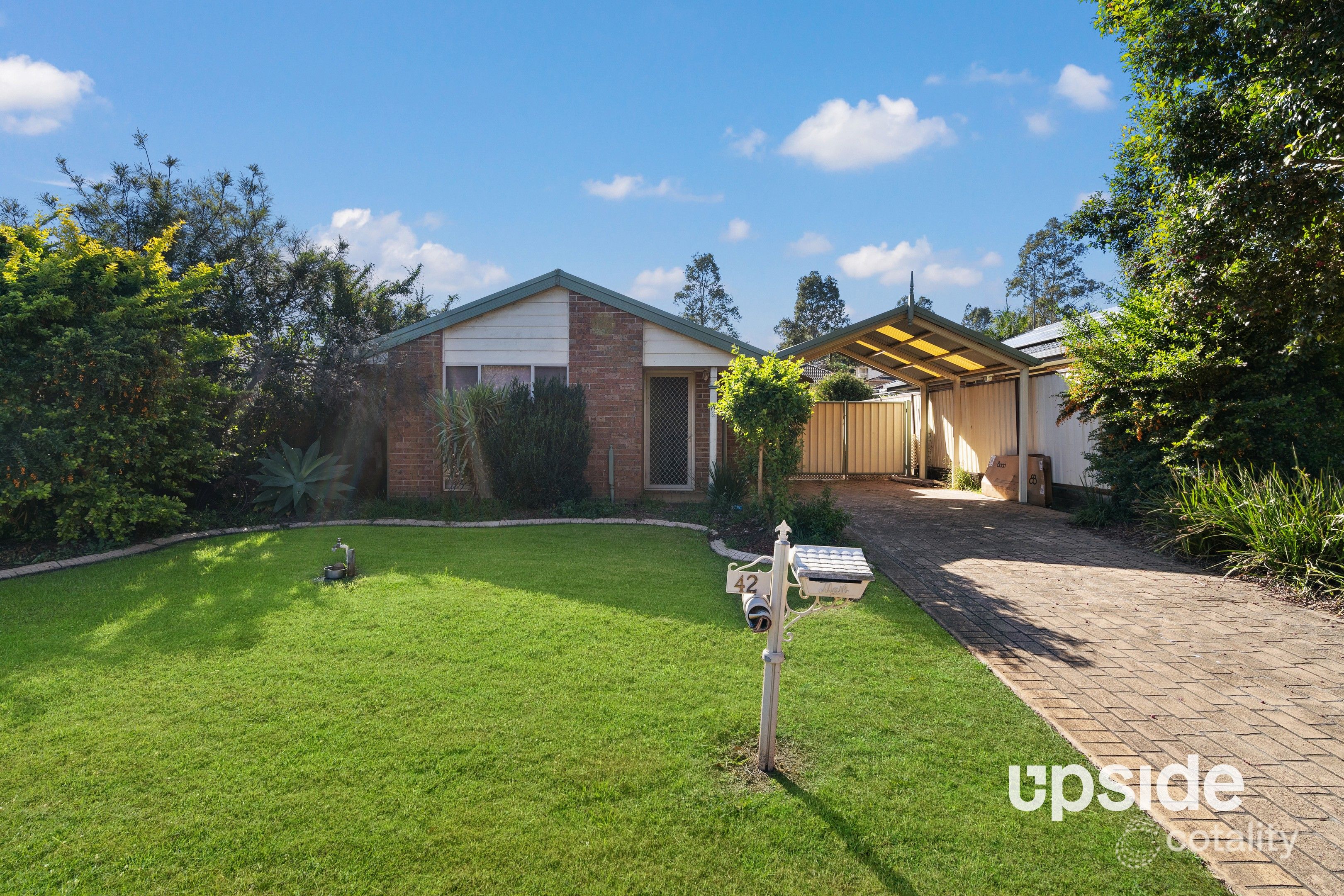 42 Hodges Pl, Currans Hill, NSW 2567