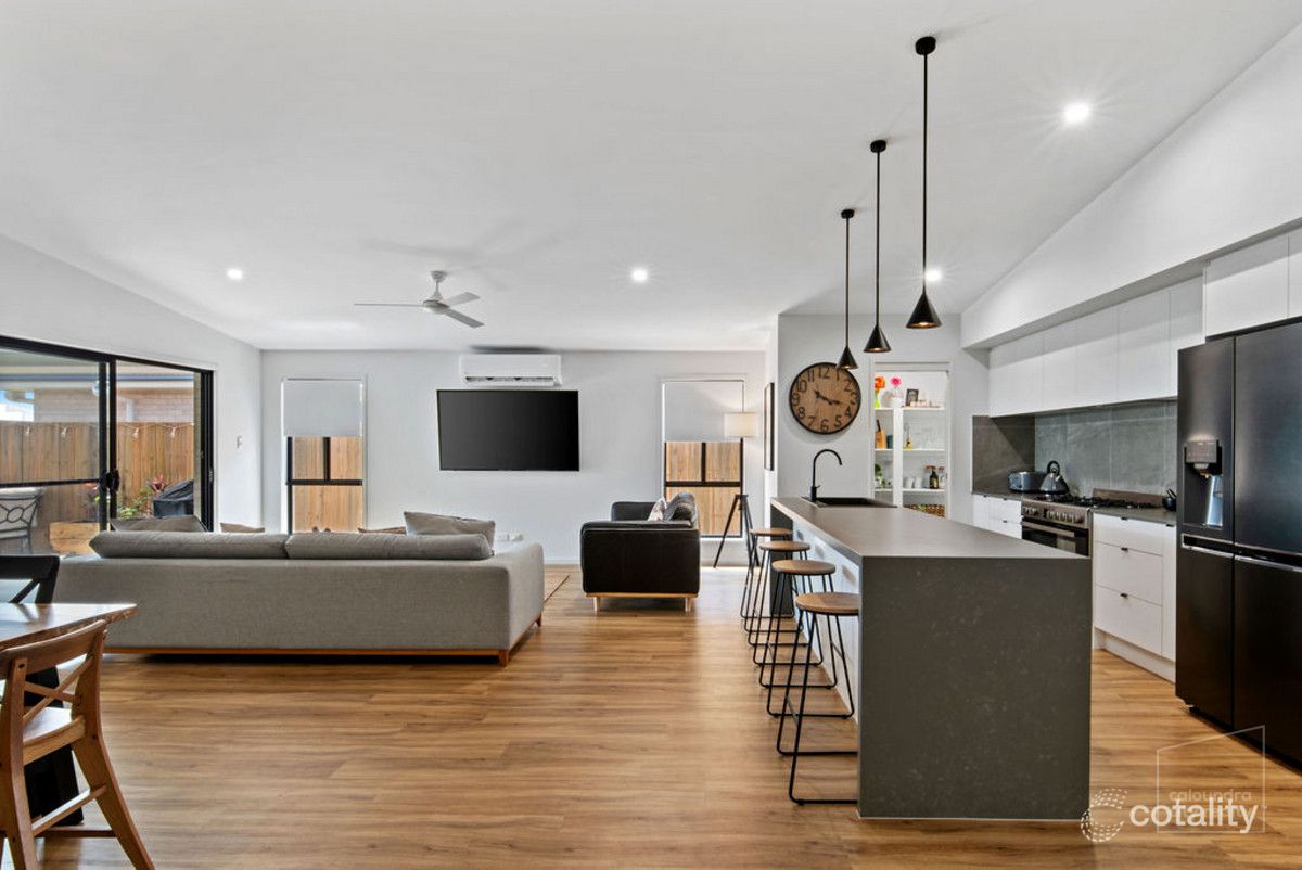 52 Bradley Cres, Nirimba, QLD 4551