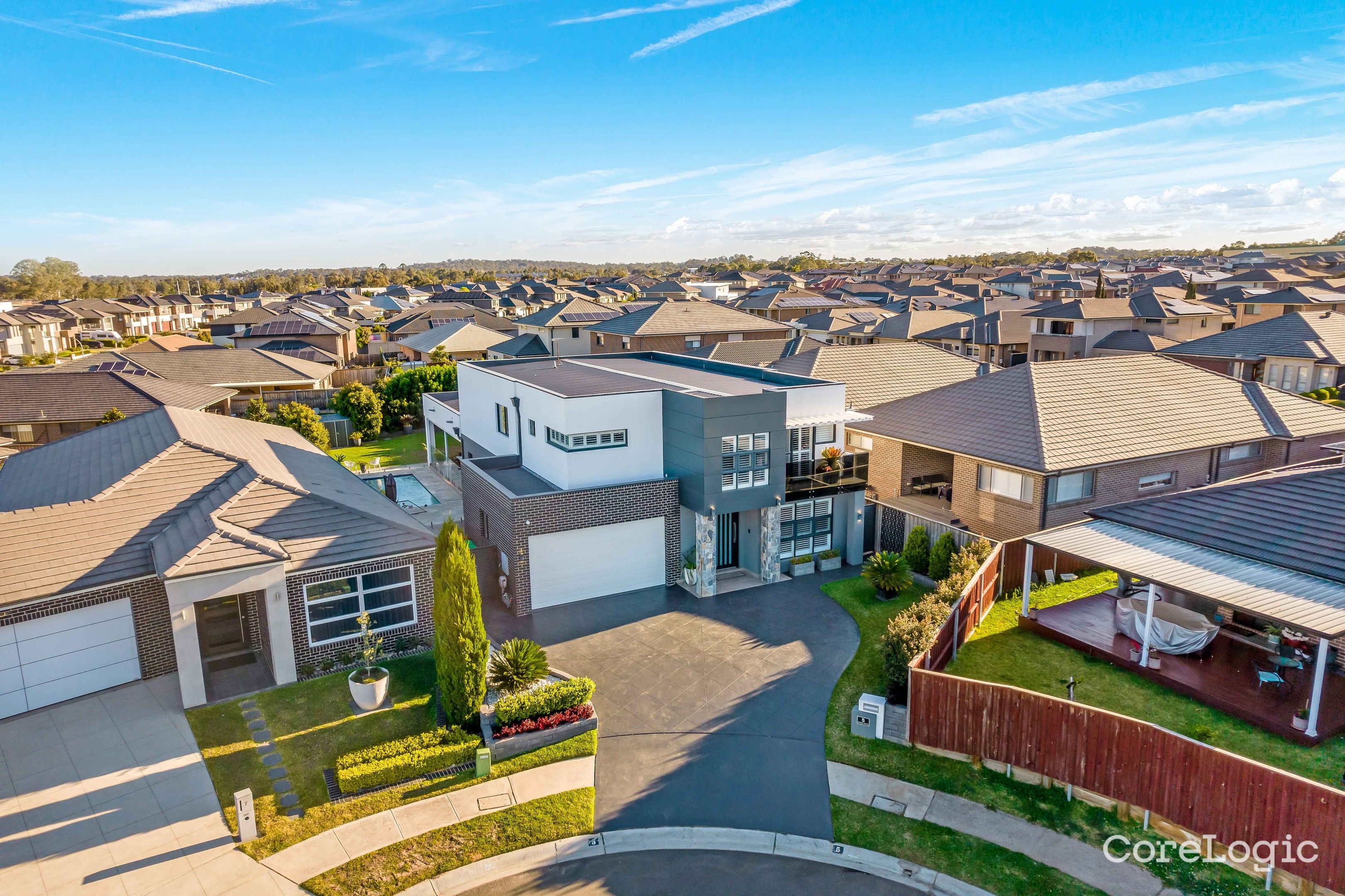 5 Settler Ct, Carnes Hill, NSW 2171
