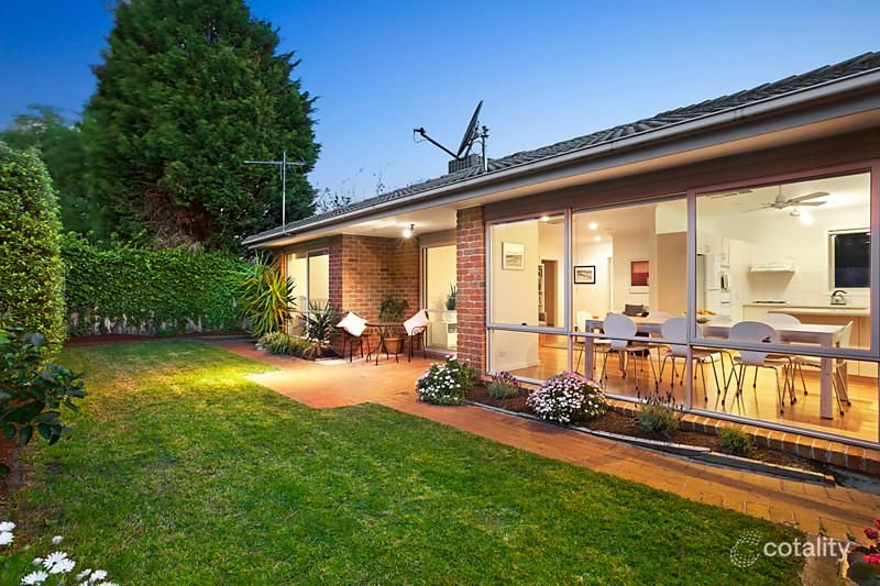 2/6 Austin Rd, Hampton, VIC 3188