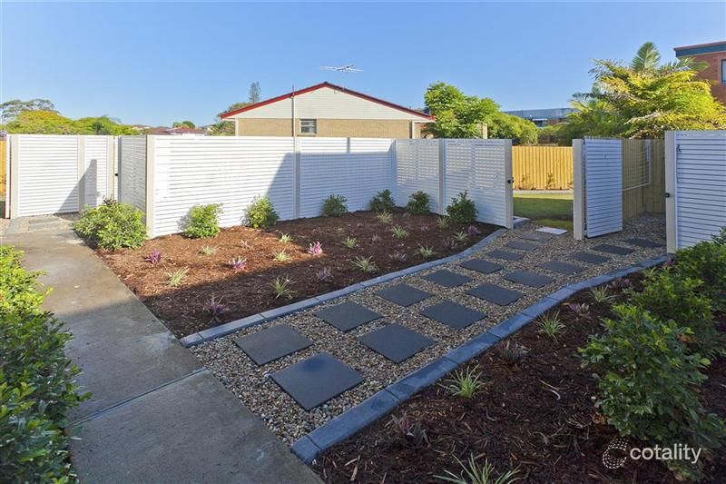 1/3 Honeysuckle St, Mansfield, QLD 4122