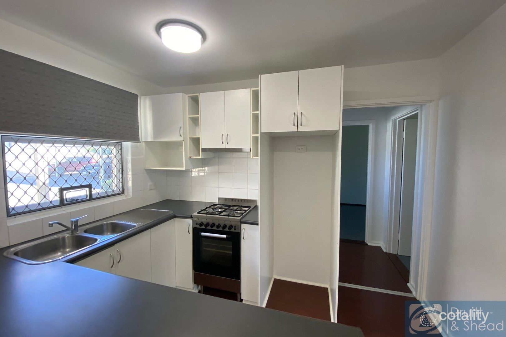 4/52 Sackville Tce, Scarborough, WA 6019