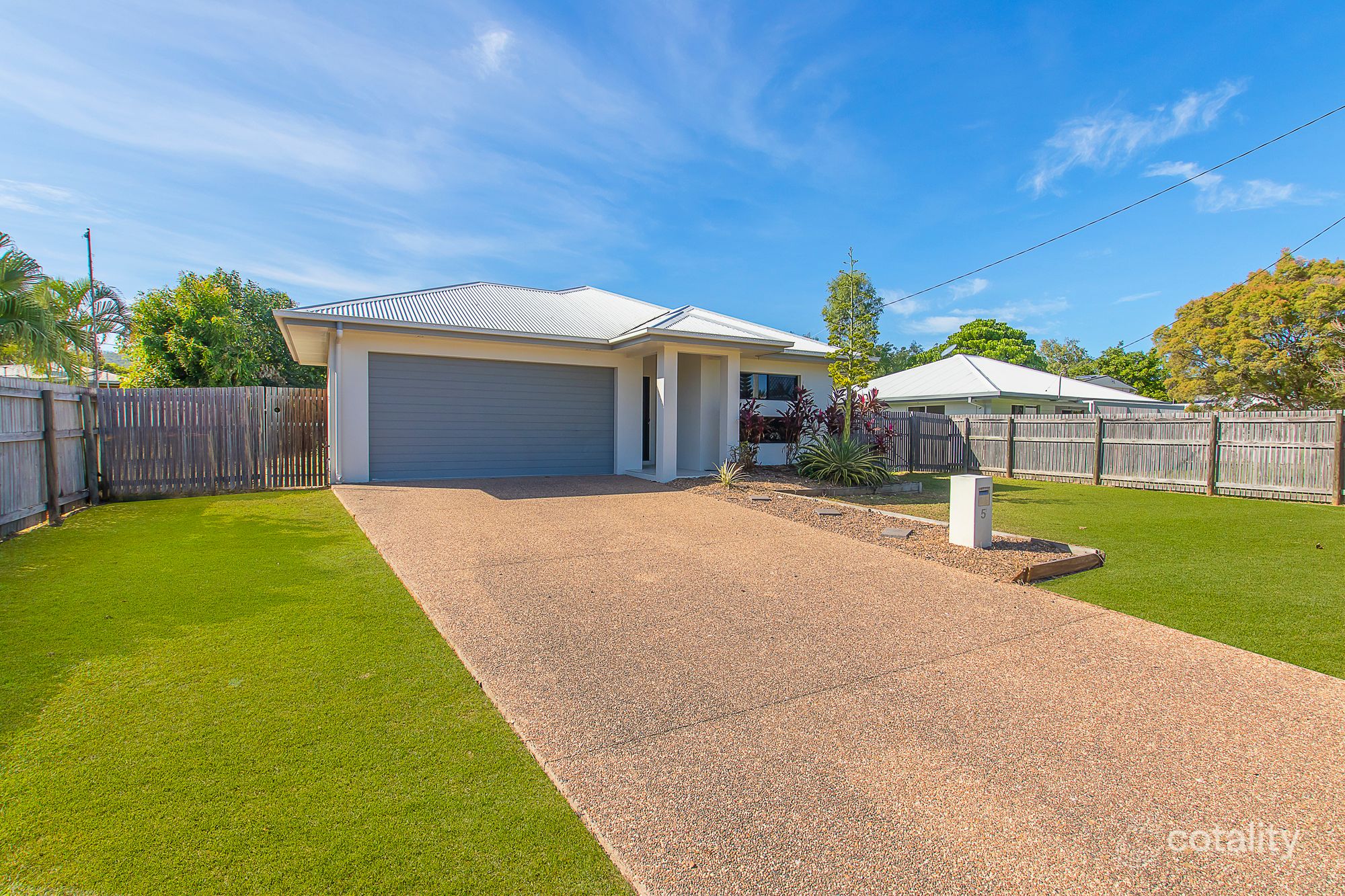 5 Starling Cres, Condon, QLD 4815