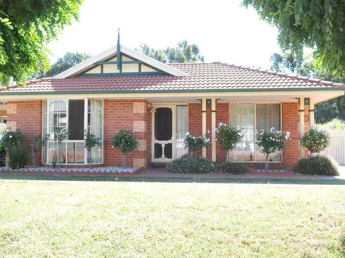 15 Eagle Dr, Jackass Flat, VIC 3556