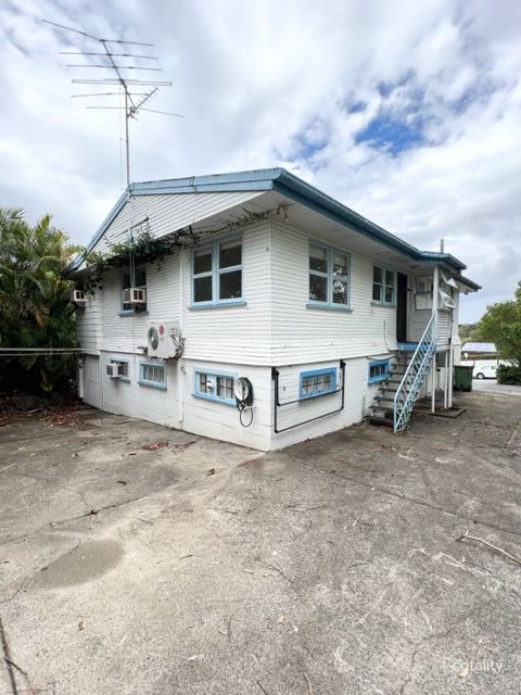 7 Alicia St, Southport, QLD 4215