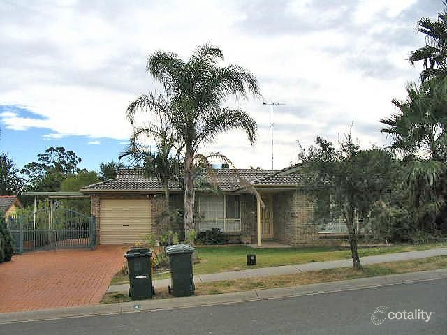 4 Aylward Ave, Quakers Hill, NSW 2763