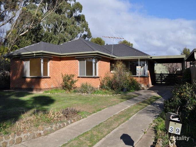 39 Malcolm St, Bacchus Marsh, VIC 3340