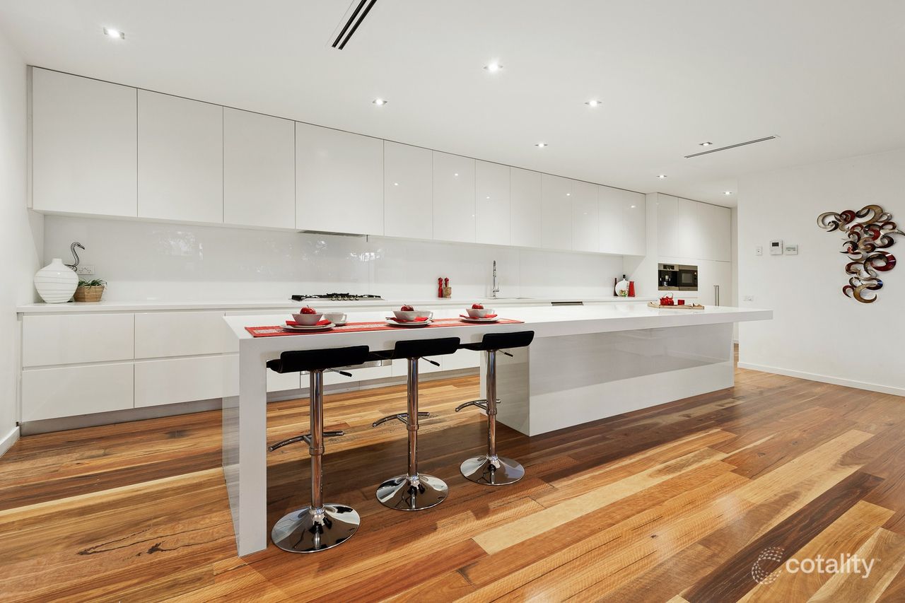 13 Arbour Dr, Kew, VIC 3101