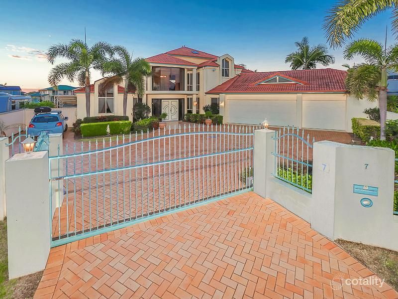 7 Sceptre Ct, Newport, QLD 4020