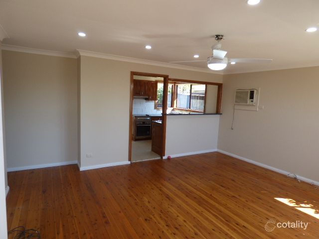 11 Kookaburra St, Ingleburn, NSW 2565