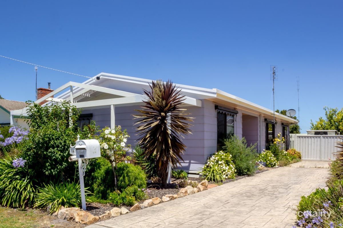 14 Kings Rd, Paynesville, VIC 3880