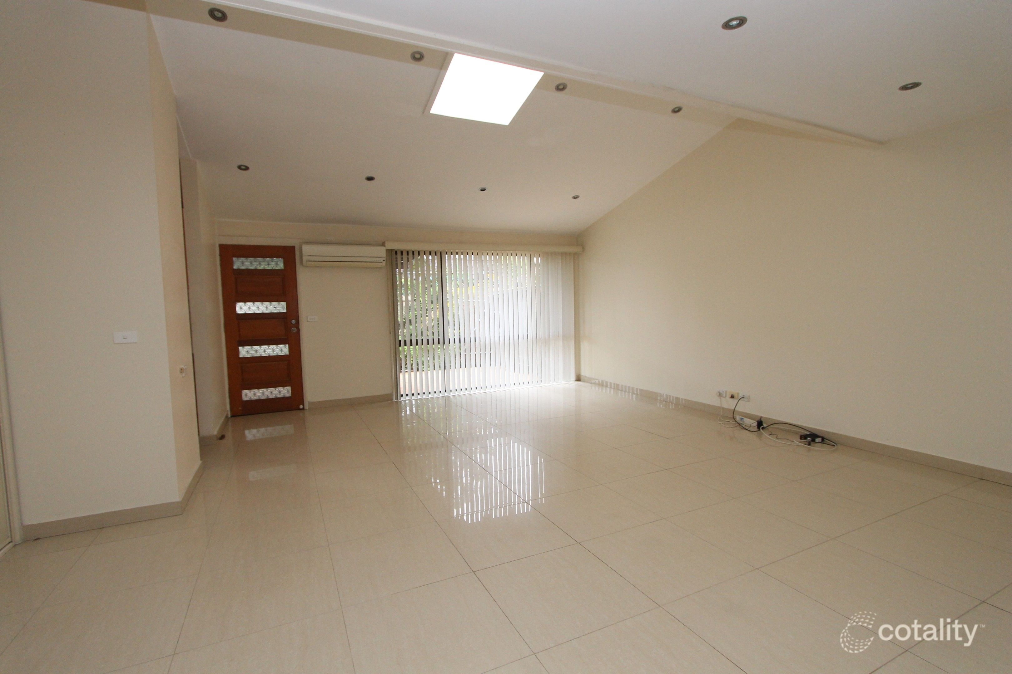 2/2 Kardella Ct, Condell Park, NSW 2200