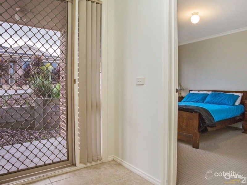 1/51 Leigh Dr, Pakenham, VIC 3810