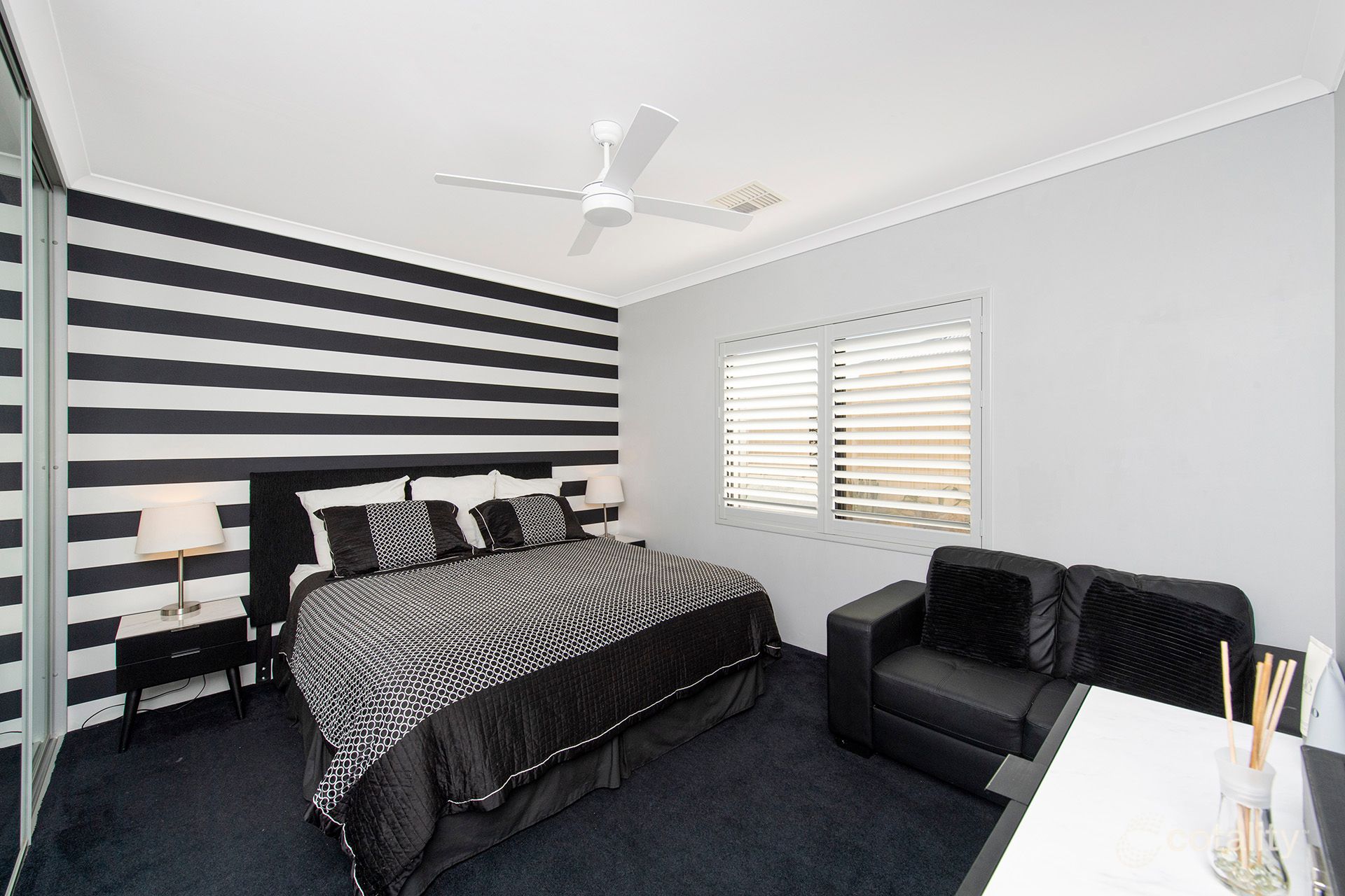 1 Arpenteur Turn, Madora Bay, WA 6210