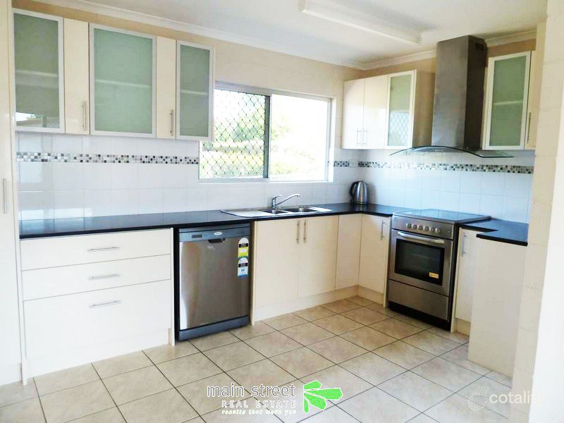 1/30b Hillview Cct, Atherton, QLD 4883