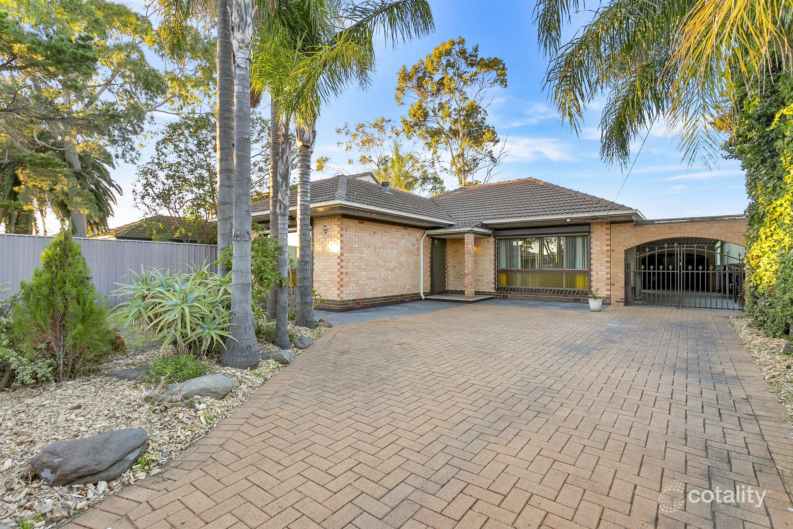 27 Essex St, Woodville Gardens, SA 5012