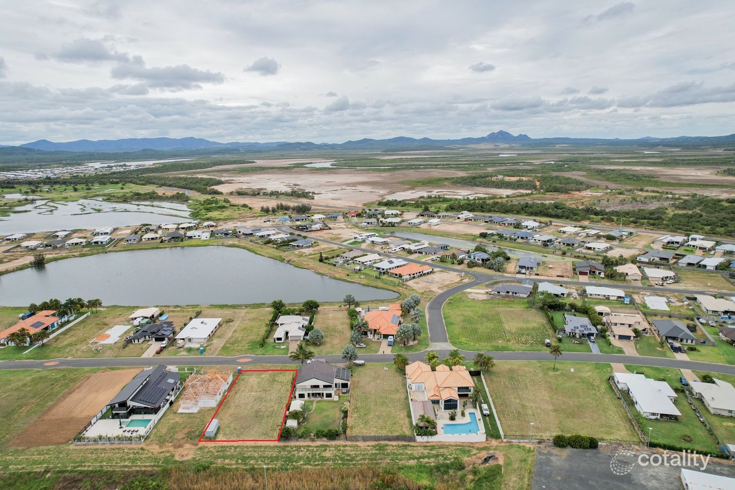 79 Monaco Dr, Zilzie, QLD 4710