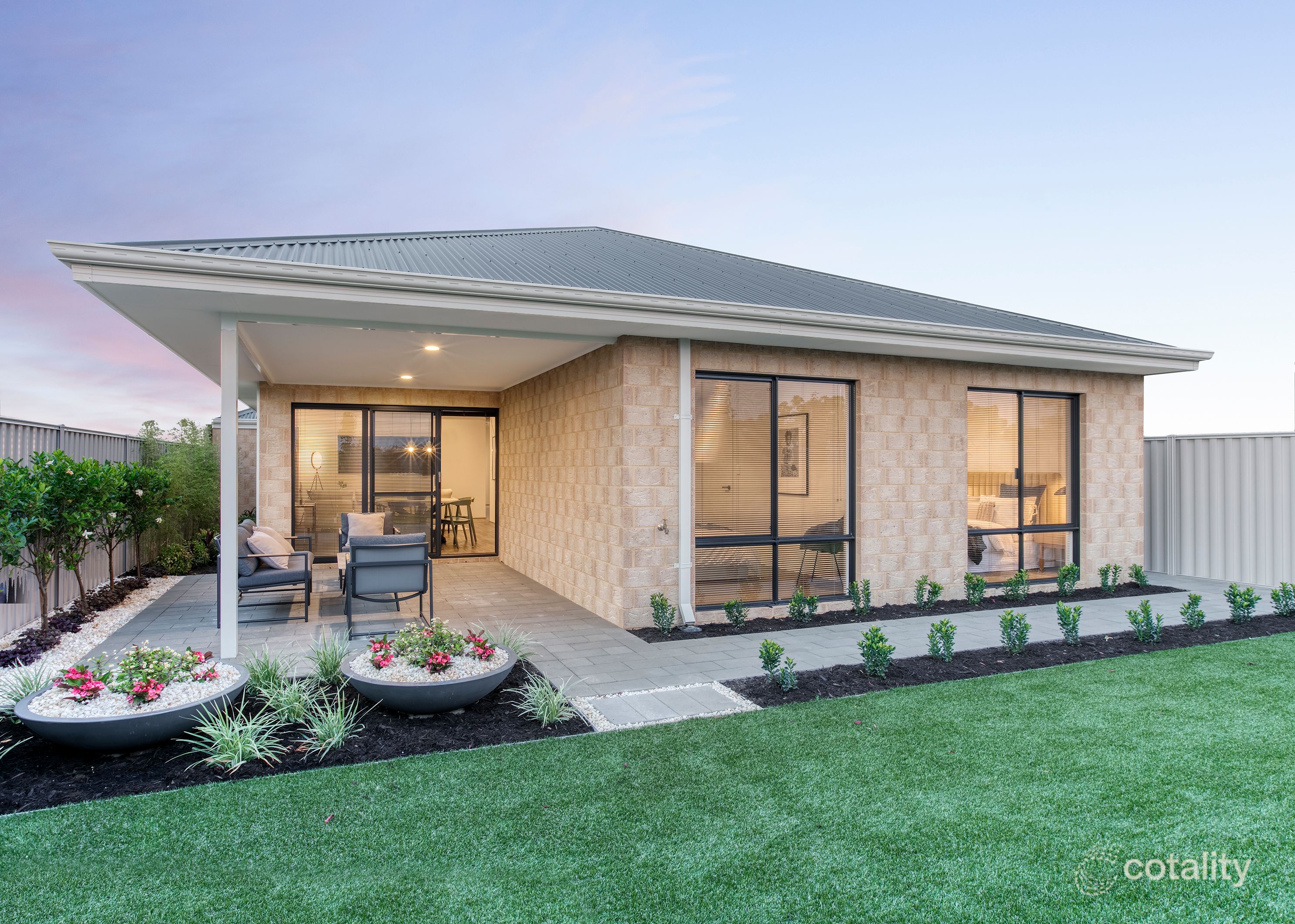 357 Lucerne Cct, Champion Lakes, WA 6111