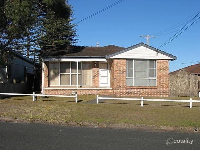 4 Tuggerah Pde, The Entrance, NSW 2261