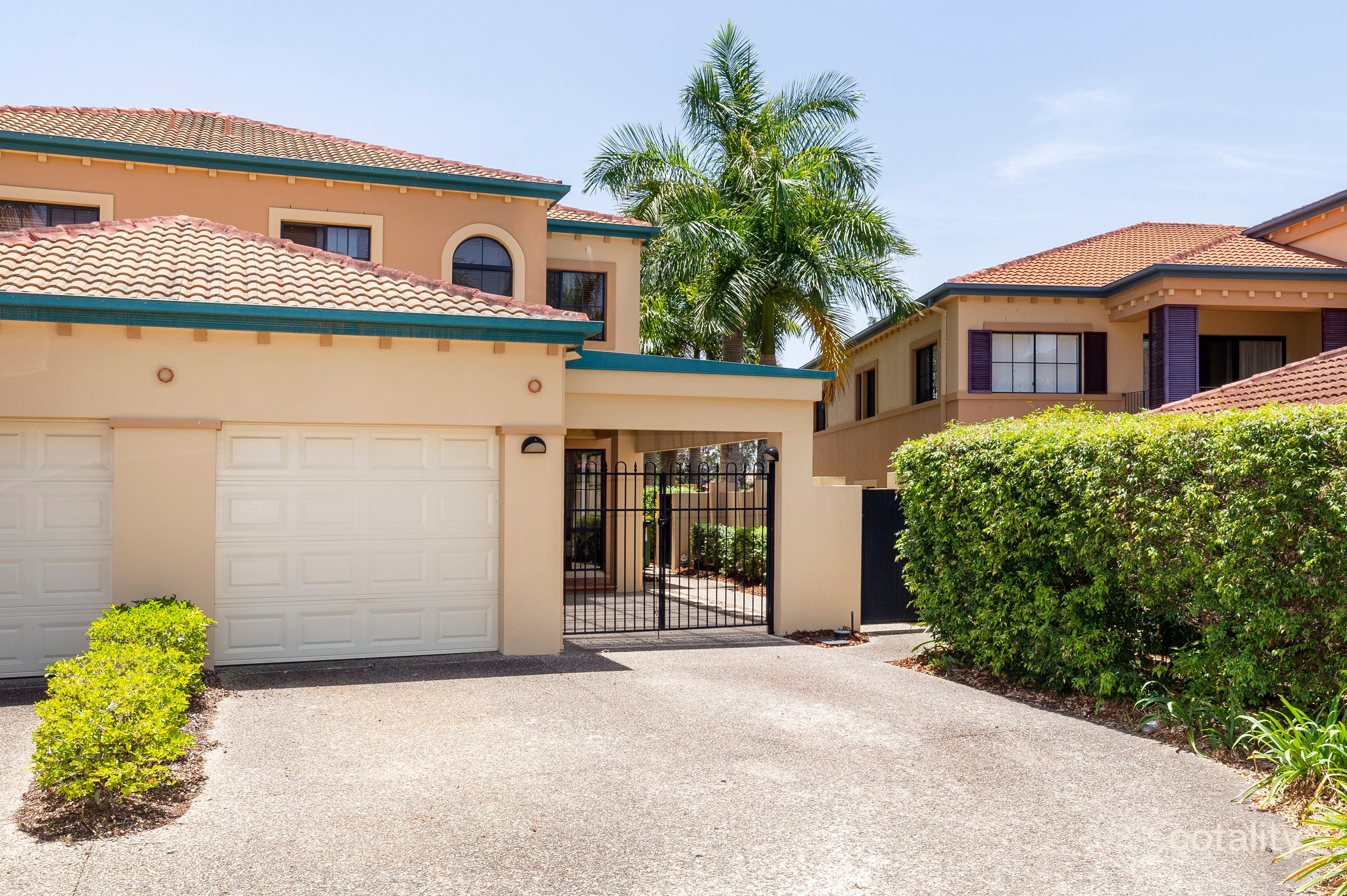 3208 Palladian Dr, Hope Island, QLD 4212