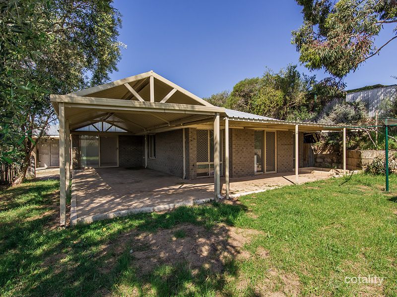 14 Welbourne Hts, Parmelia, WA 6167