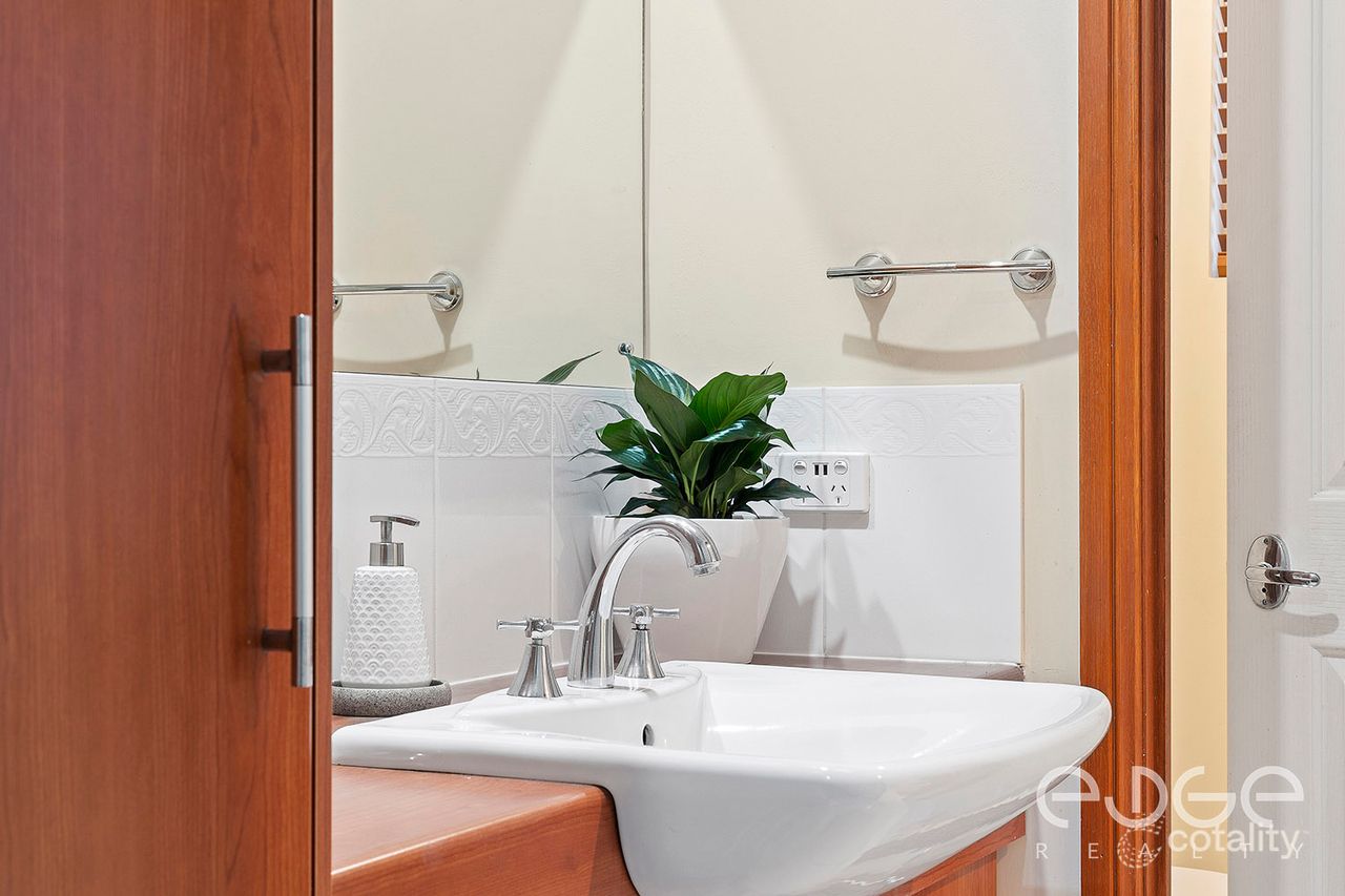 7 Crusader Ave, Paralowie, SA 5108