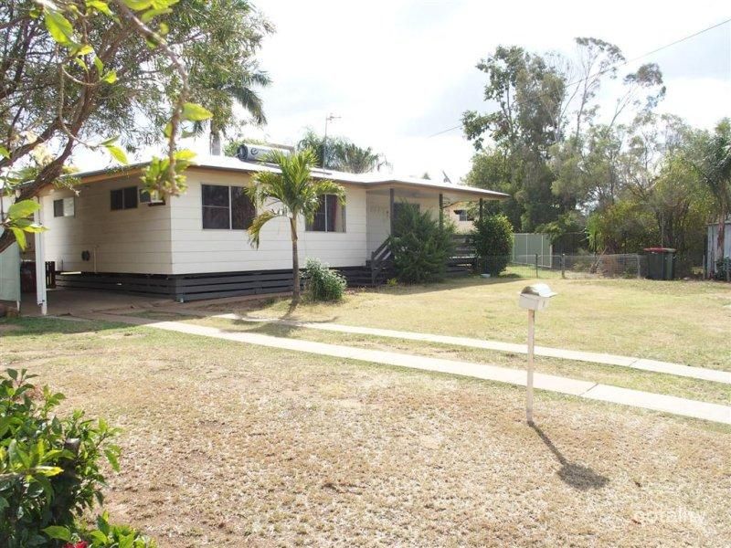 1 Adams Cres, Blackwater, QLD 4717