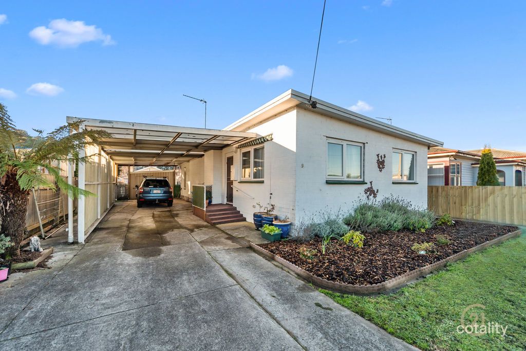 9 George St, Latrobe, TAS 7307