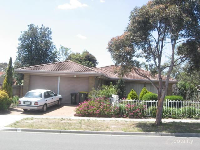 4 Rowellyn Ave, Carrum Downs, VIC 3201