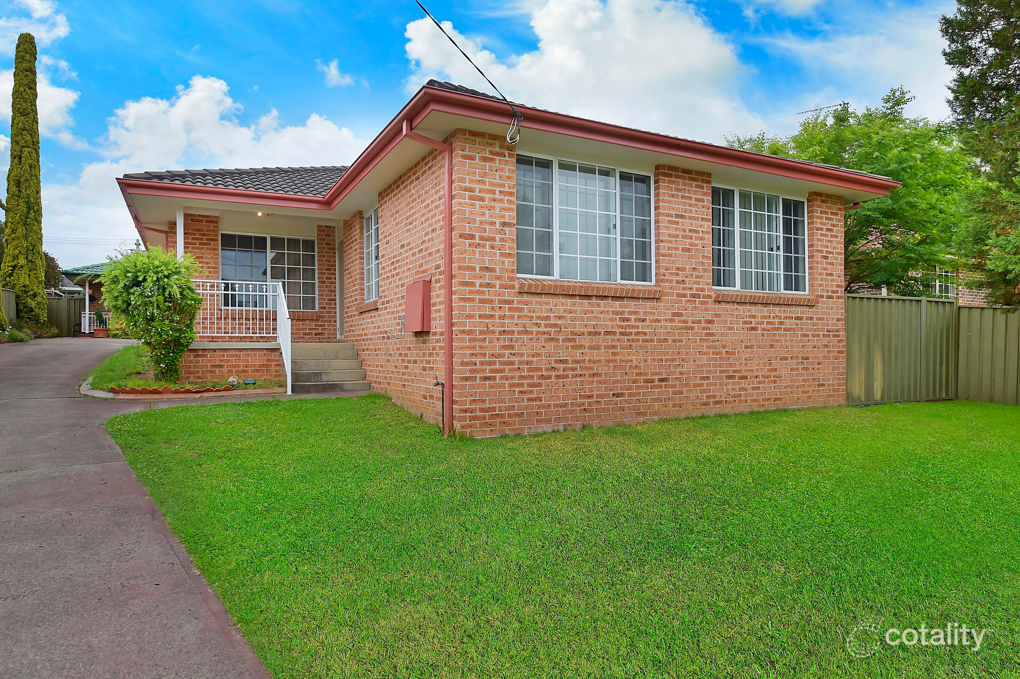 1/15 Strong Pl, Richmond, NSW 2753