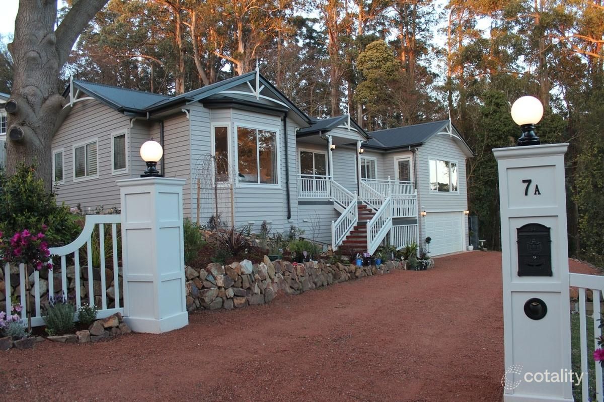 7a Victoria Gr, Ferny Creek, VIC 3786