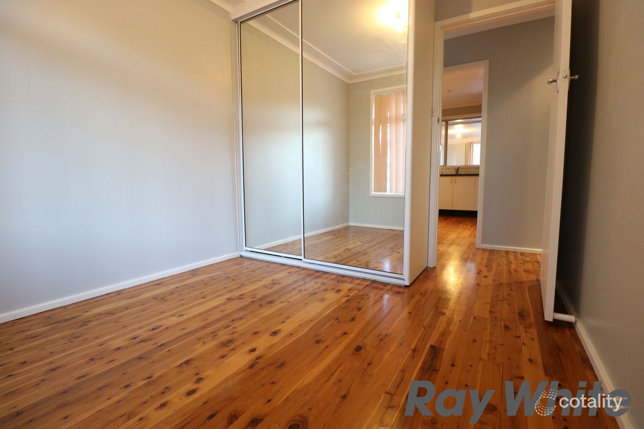 5 Parkside Pl, Mount Pritchard, NSW 2170