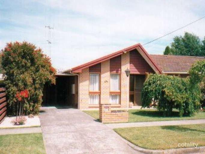 2/1 Park St, Wendouree, VIC 3355