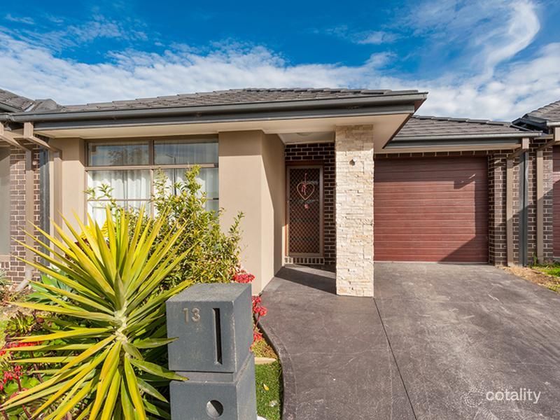 13 Fenland St, Craigieburn, VIC 3064