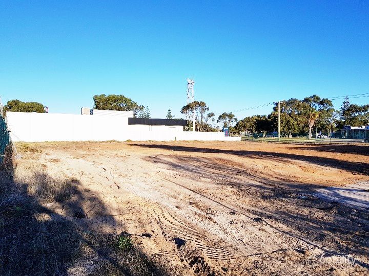 6 Murray St, Jurien Bay, WA 6516