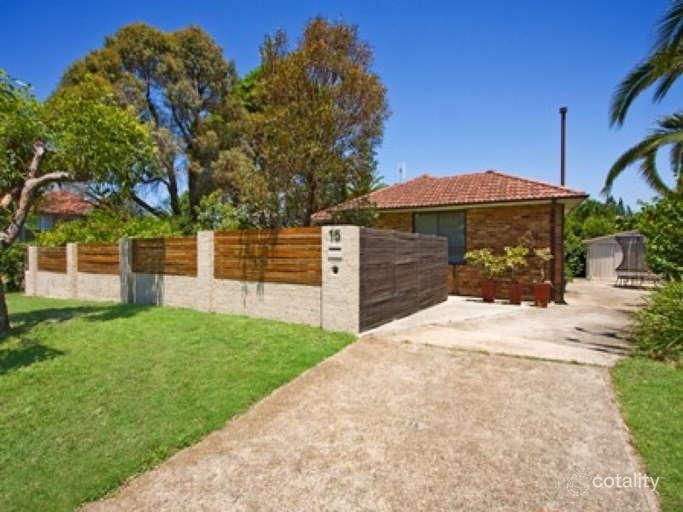 15 Alamein Ave, Narraweena, NSW 2099