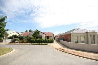 17 Ross St, Torrensville, SA 5031