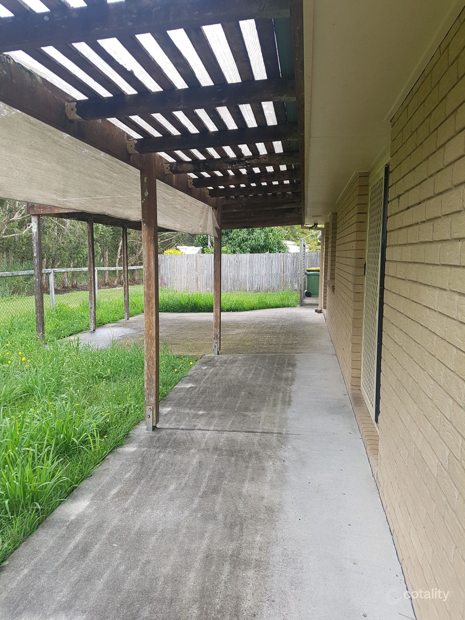 7 Bream Ct, Sandstone Point, QLD 4511