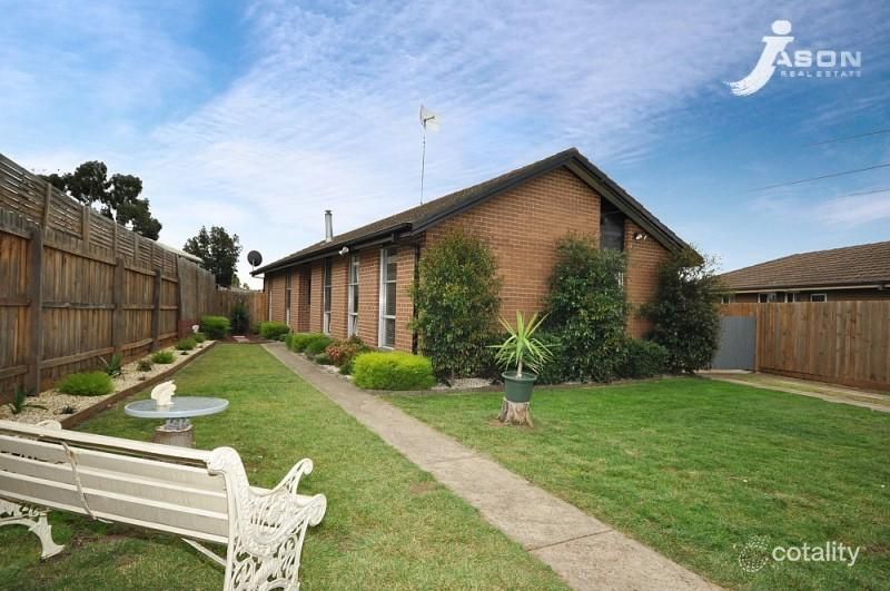 8 Yarck Ct, Westmeadows, VIC 3049
