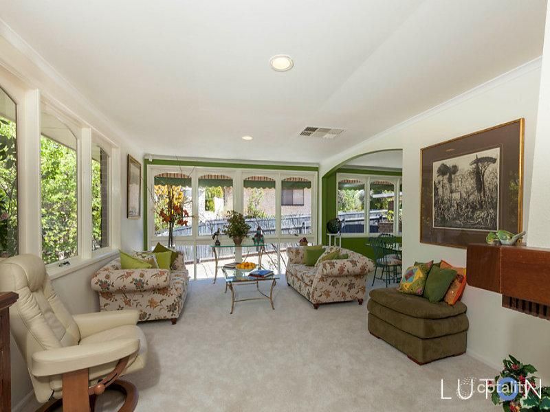 31 Broadby Cl, Spence, ACT 2615