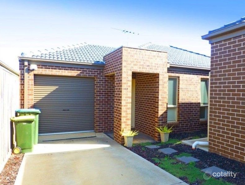 2/51 Westmeadows Lane, Truganina, VIC 3029