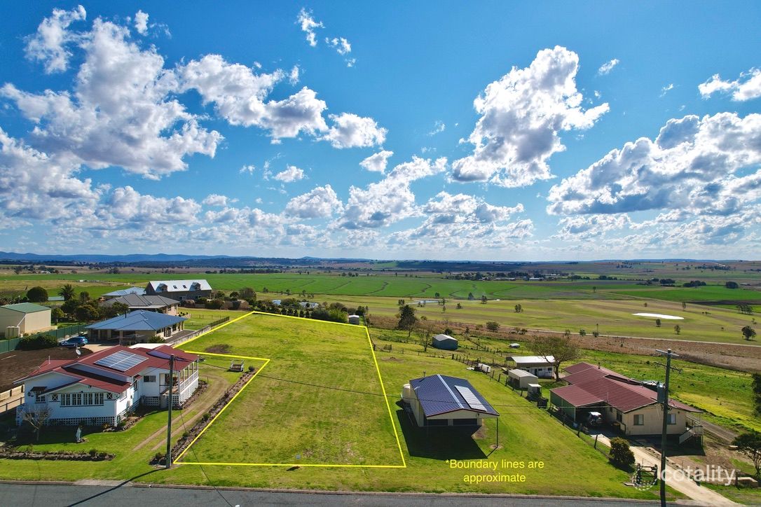 24 Poinsettia St, Killarney, QLD 4373